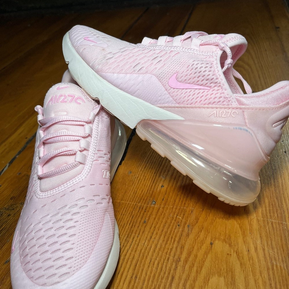 Air Max 270 women’s sneakers size 8.5